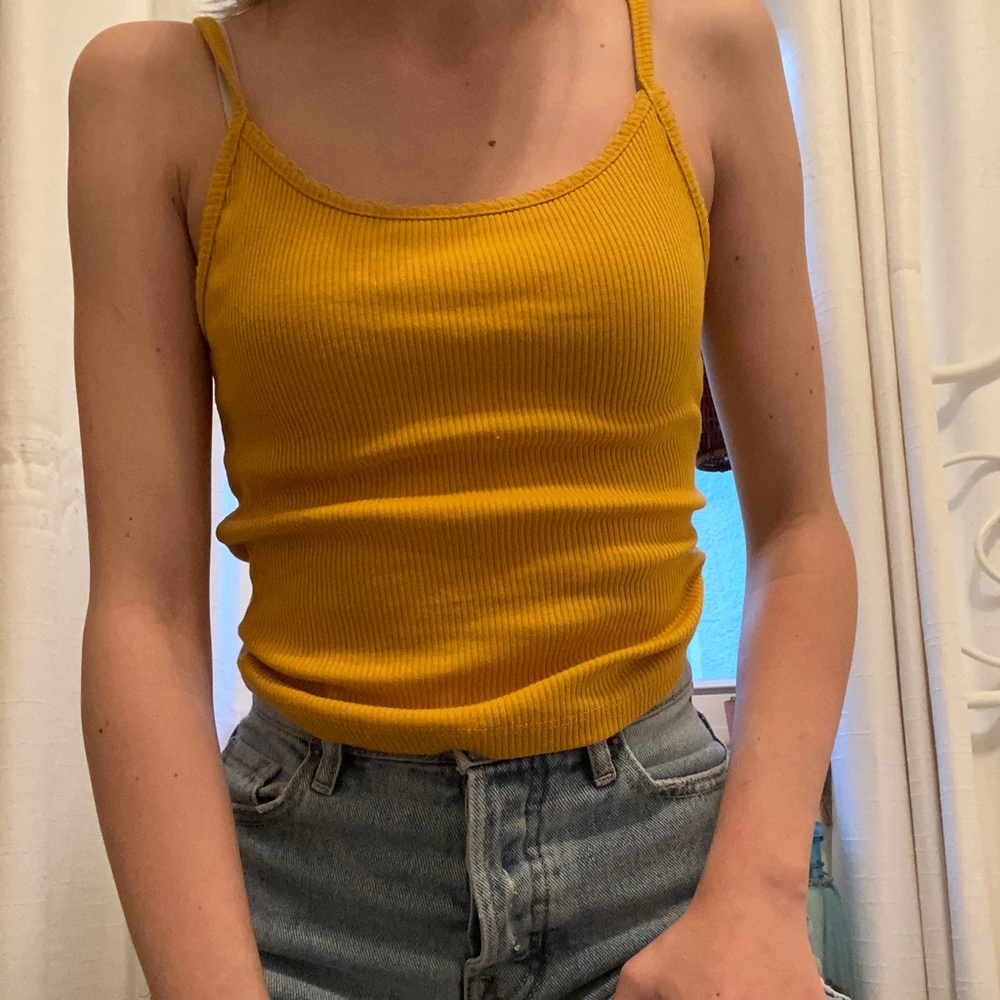 Yellow Tank Top! 🌻
